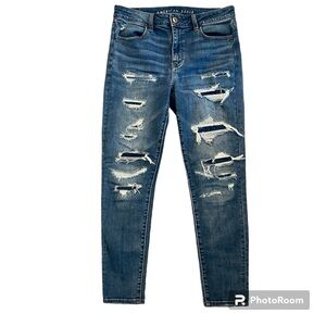 American Eagle Super Stretch Ripped Jeans | Woman’s Size 10